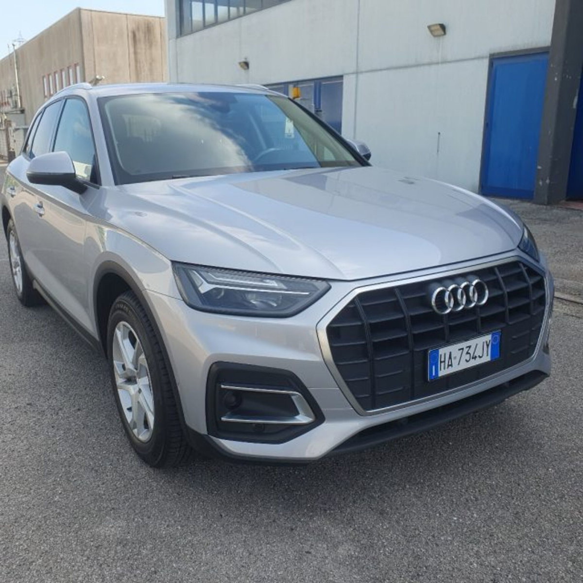 Audi Q5 35 TDI S tronic Business Advanced (2)