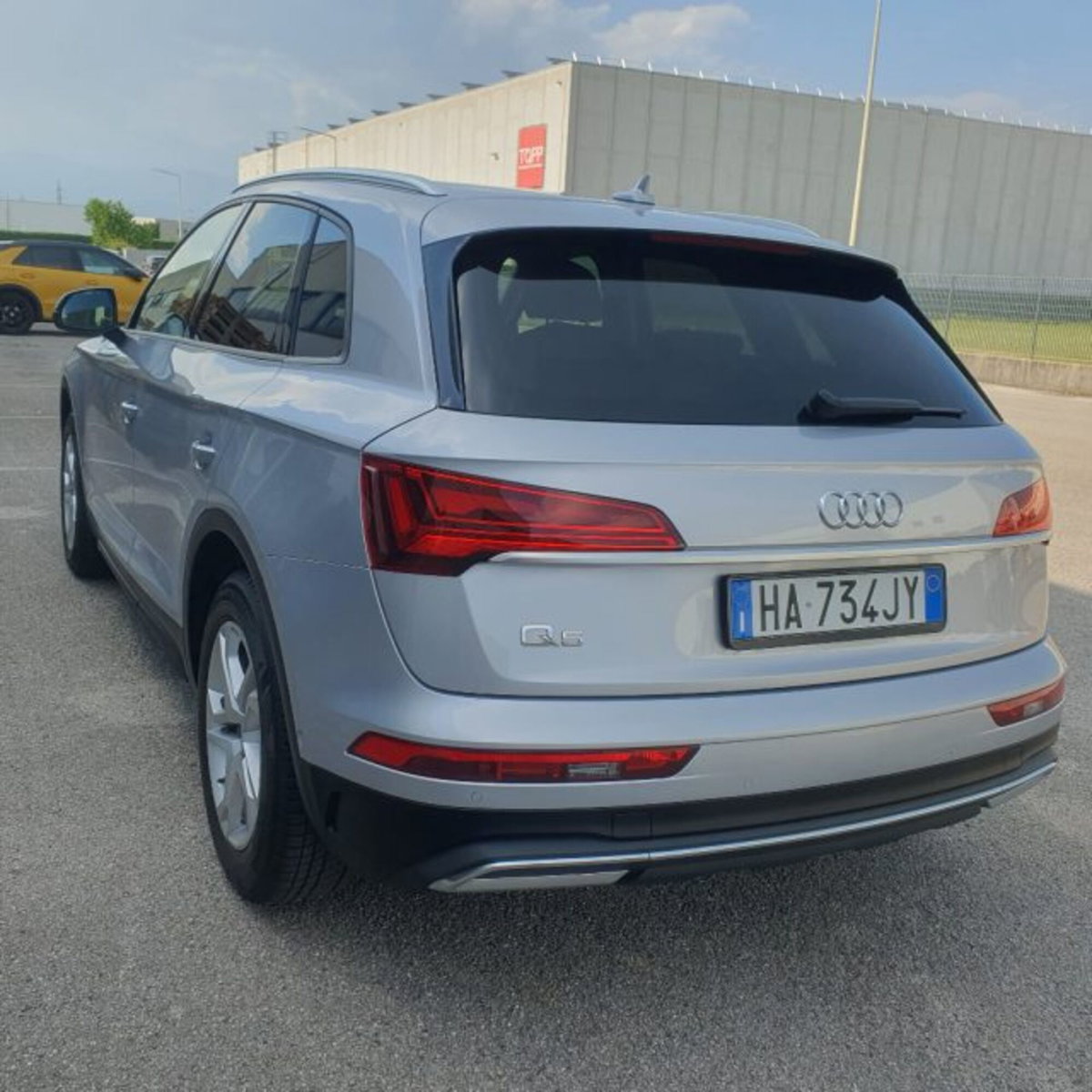 Audi Q5 35 TDI S tronic Business Advanced (3)