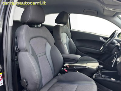 Audi A1 Sportback 1.6 TDI 105 CV Ambition (12)