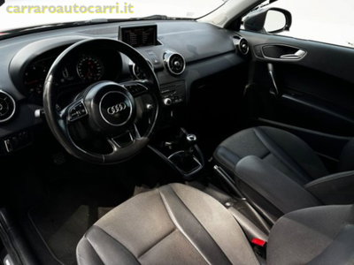 Audi A1 Sportback 1.6 TDI 105 CV Ambition (9)