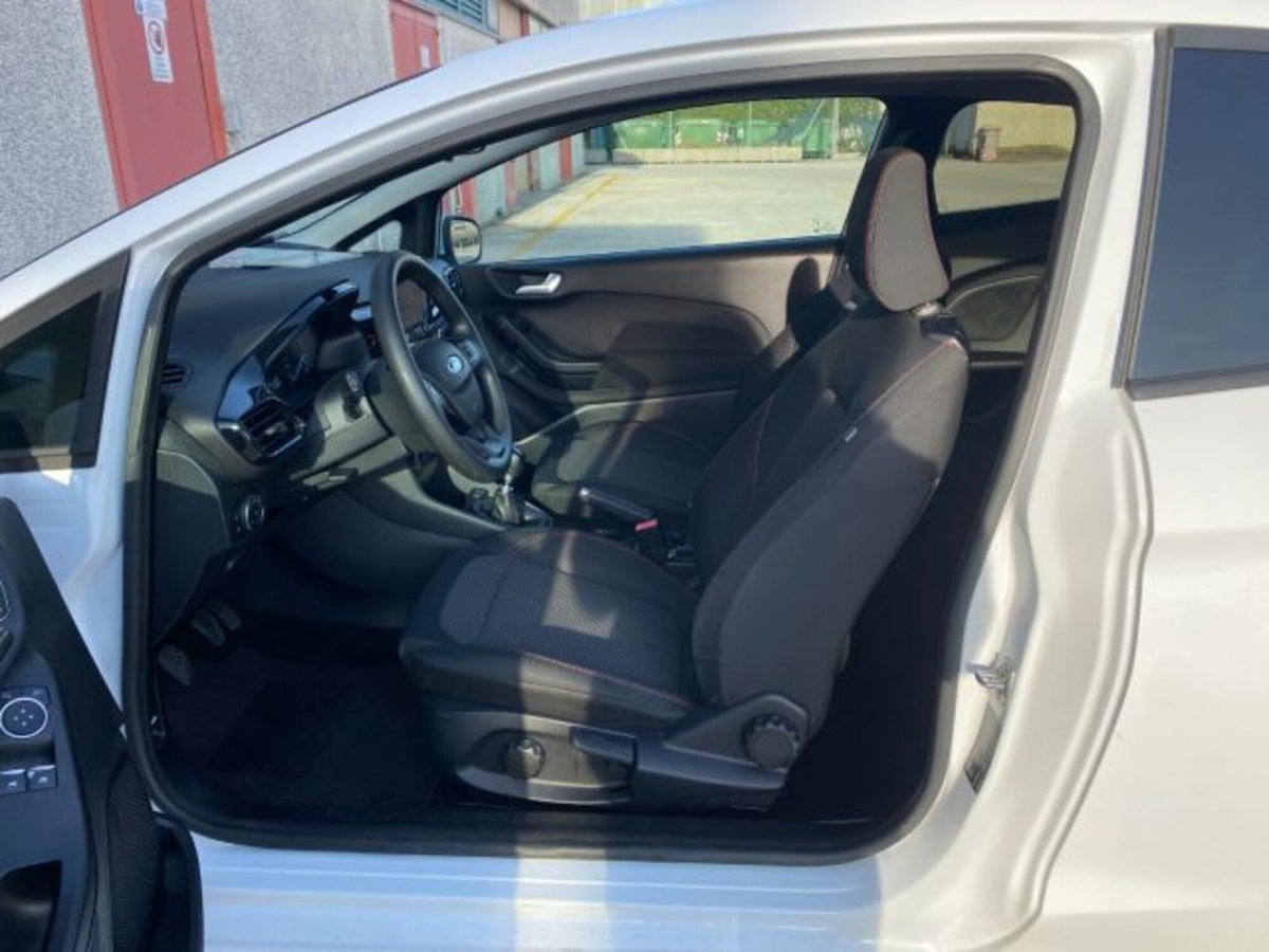 Ford Fiesta 1.5 TDCi 3 porte ST-Line (7)