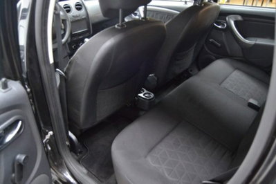 Dacia Duster 1.5 dCi 110CV 4x2 Lauréate (10)