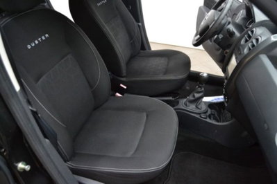 Dacia Duster 1.5 dCi 110CV 4x2 Lauréate (9)