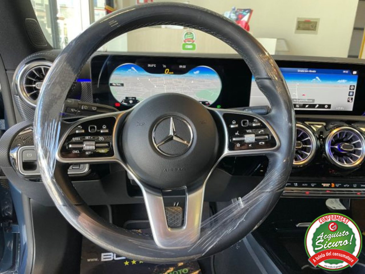 Mercedes-Benz CLA Shooting Brake 180 d Advanced auto (17)