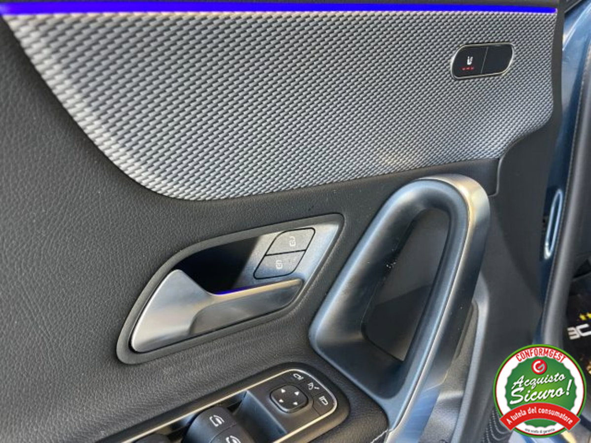 Mercedes-Benz CLA Shooting Brake 180 d Advanced auto (9)