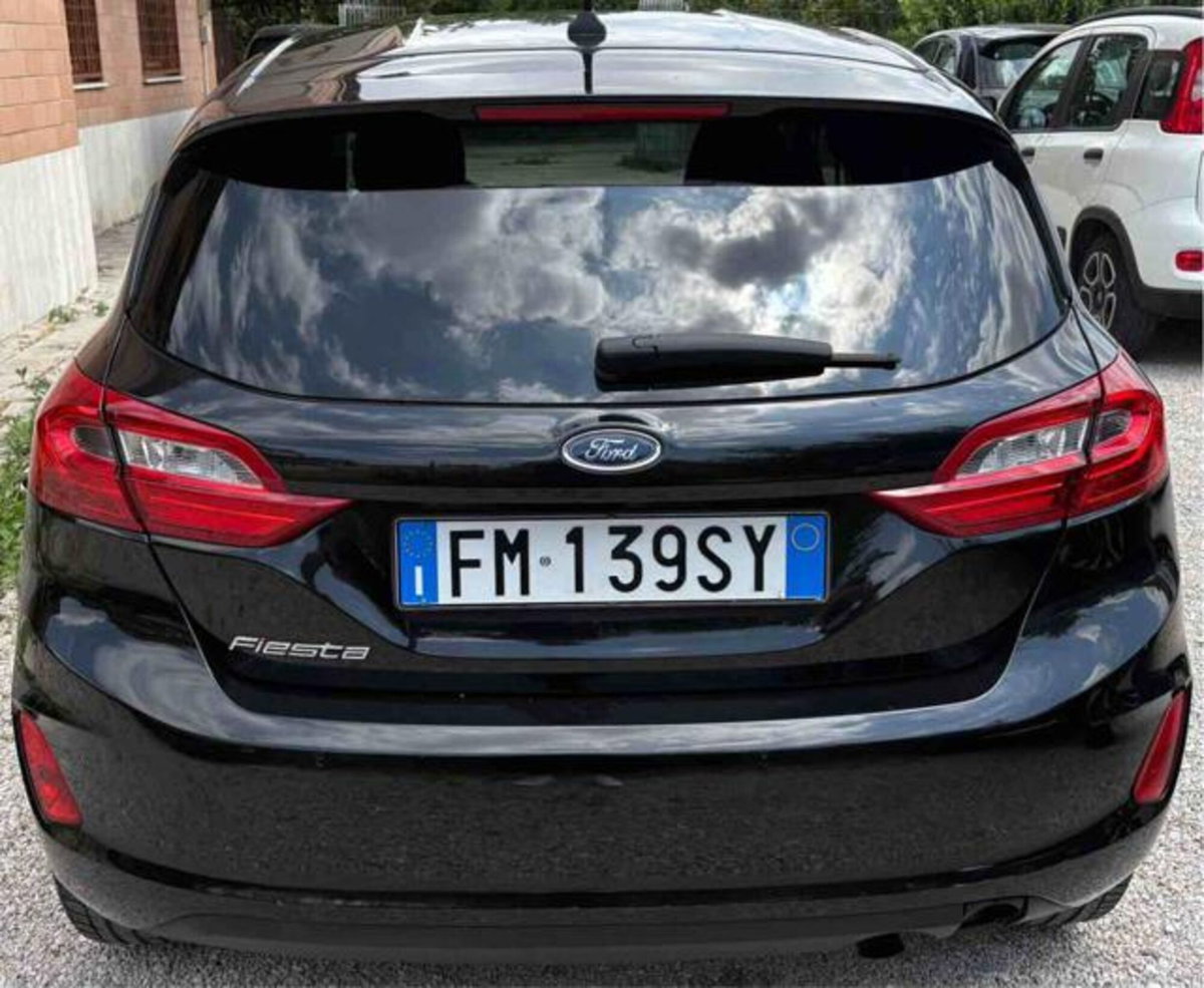 Ford Fiesta 1.0 EcoBoost 100CV 5 porte Powershift Titanium (4)