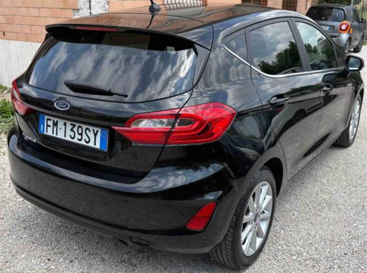 Ford Fiesta 1.0 EcoBoost 100CV 5 porte Powershift Titanium (5)