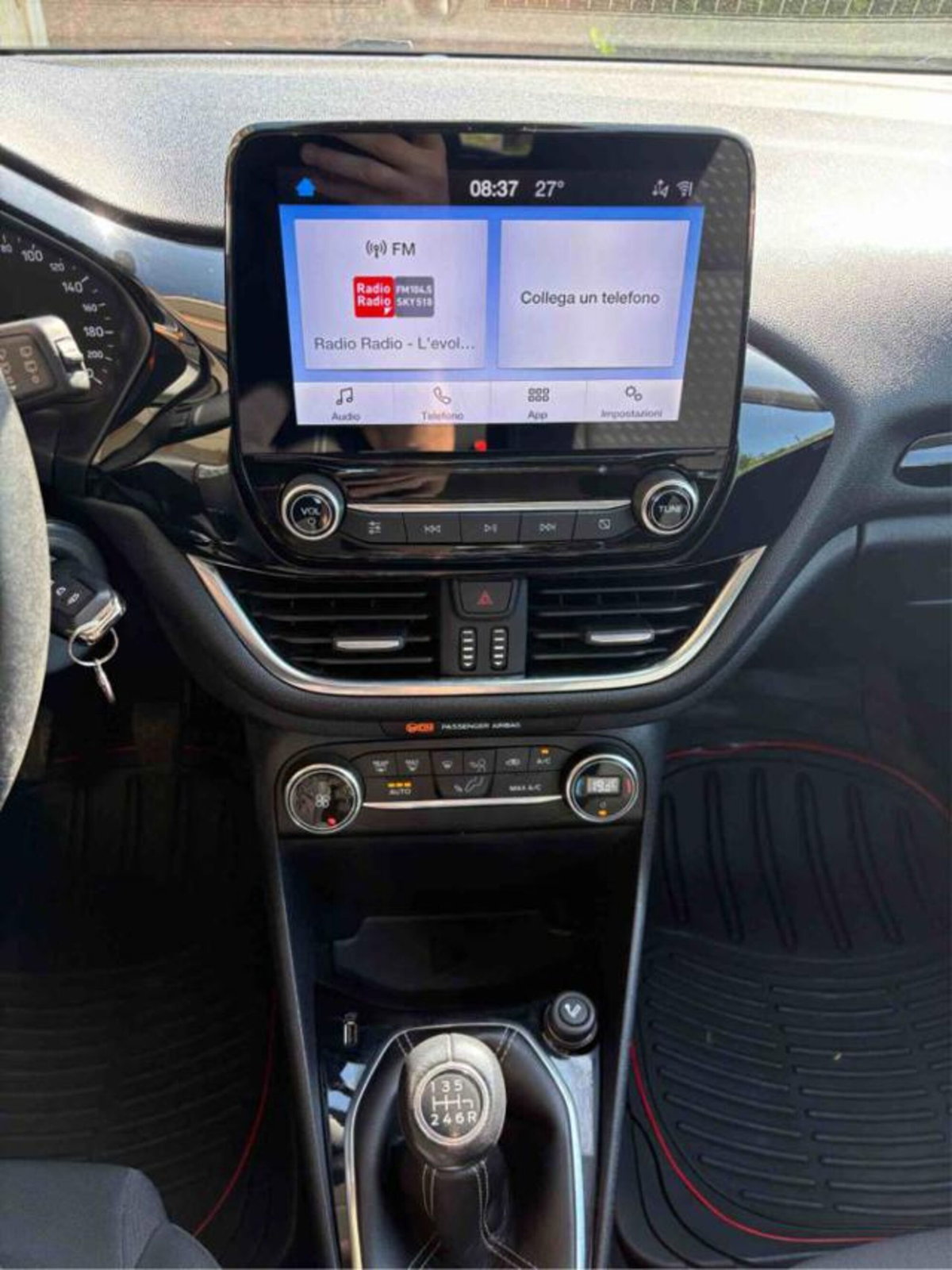 Ford Fiesta 1.5 EcoBlue 5 porte Titanium (17)