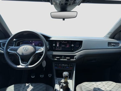 Volkswagen Taigo 1.0 tsi R-Line 115cv (12)