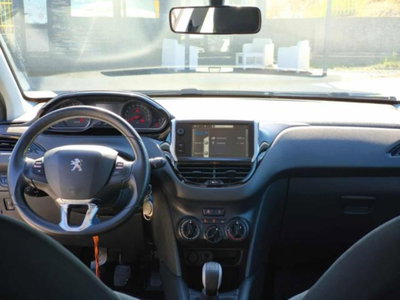 Peugeot 208 82 3 porte Active (11)
