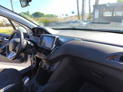Peugeot 208 82 3 porte Active (12)