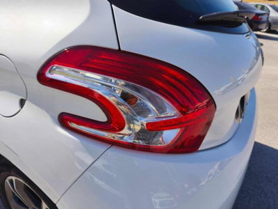Peugeot 208 82 3 porte Active (9)