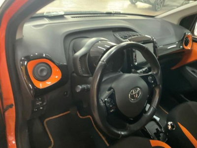 Toyota Aygo Connect 1.0 VVT-i 72 CV 5 porte x-cite (10)