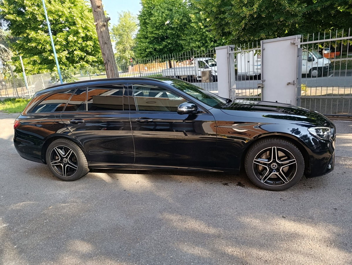 Mercedes-Benz Classe E Station Wagon 300 de 4Matic Auto Plug in hybrid Premium Plus (4)