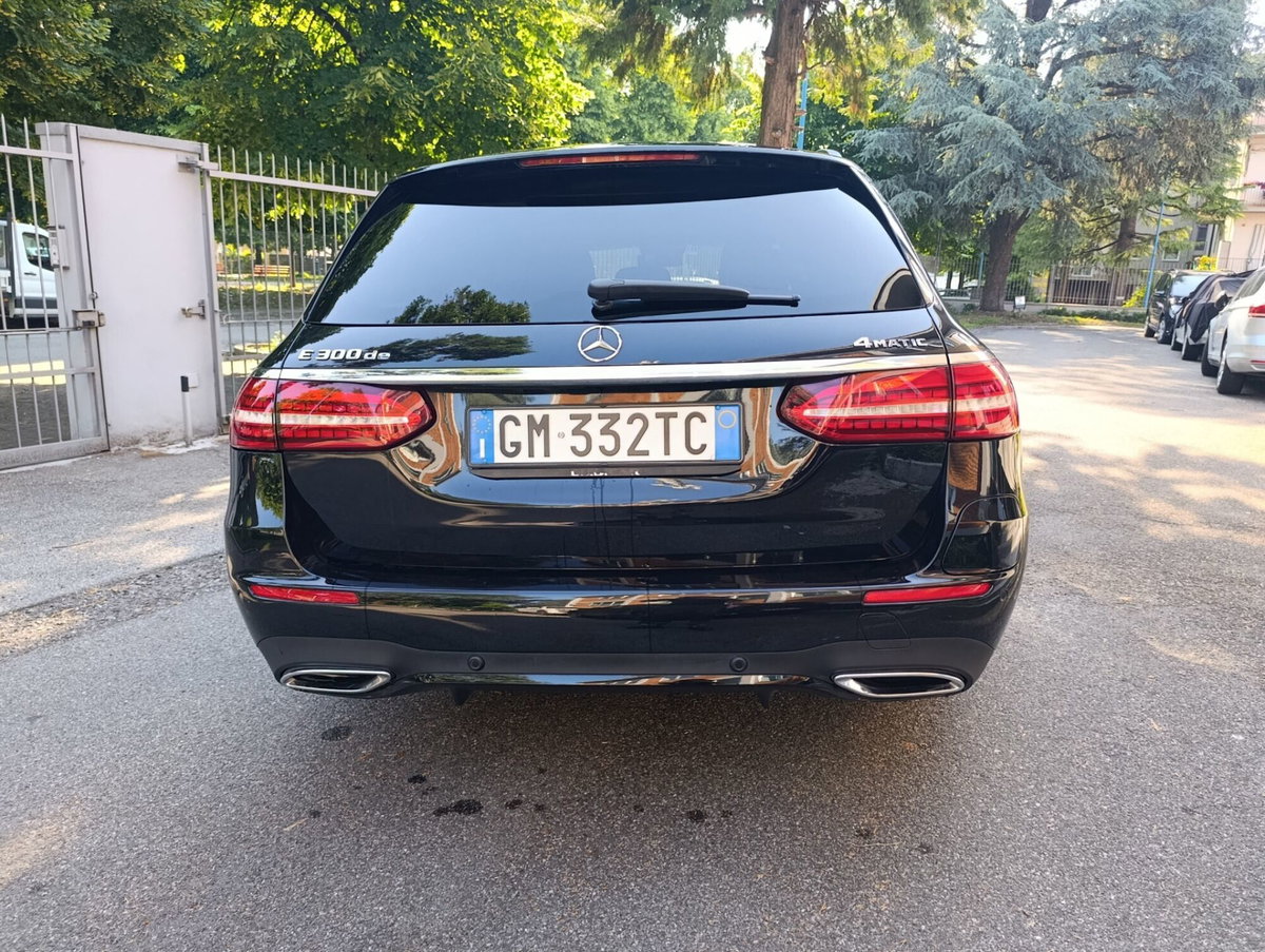 Mercedes-Benz Classe E Station Wagon 300 de 4Matic Auto Plug in hybrid Premium Plus (7)