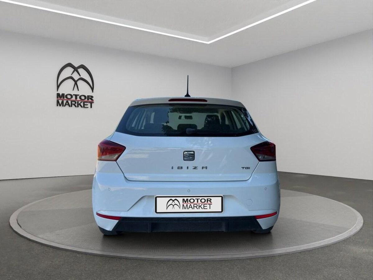 SEAT Ibiza 1.0 TGI 5 porte Style (6)