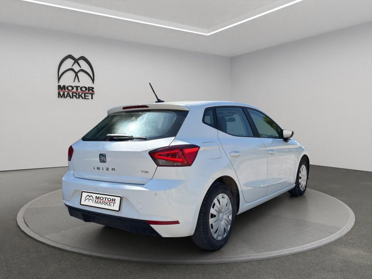 SEAT Ibiza 1.0 TGI 5 porte Style (7)