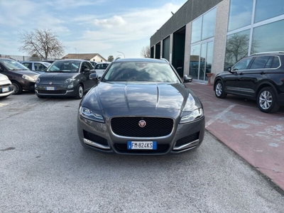 Jaguar XF Sportbrake 2.0 D 240 CV AWD aut. Prestige (2)