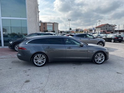 Jaguar XF Sportbrake 2.0 D 240 CV AWD aut. Prestige (8)