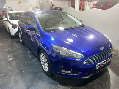 Ford Focus 1.6 120 CV GPL Titanium (2)