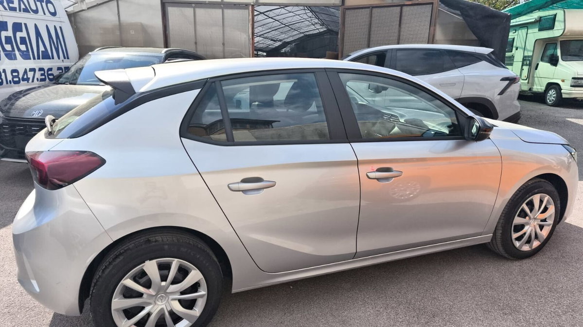 Opel Corsa 1.2 100 CV Edition (3)