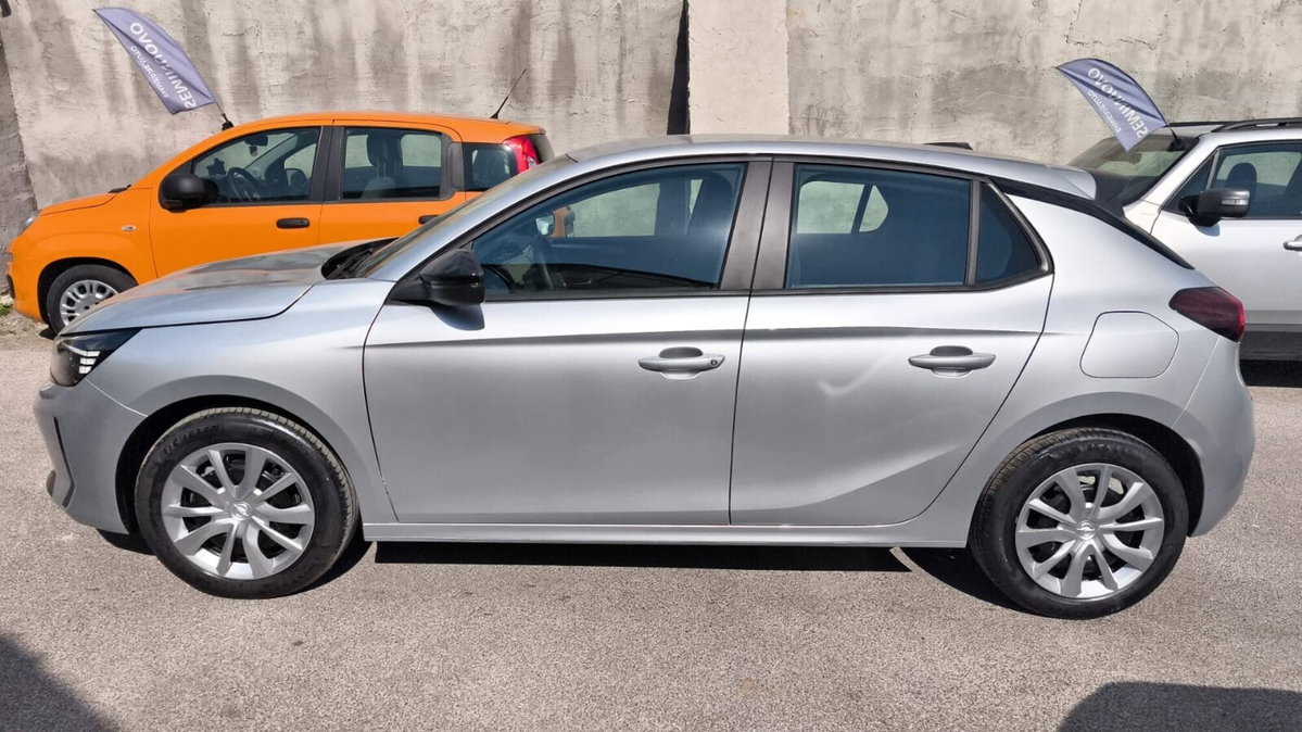 Opel Corsa 1.2 100 CV Edition (4)