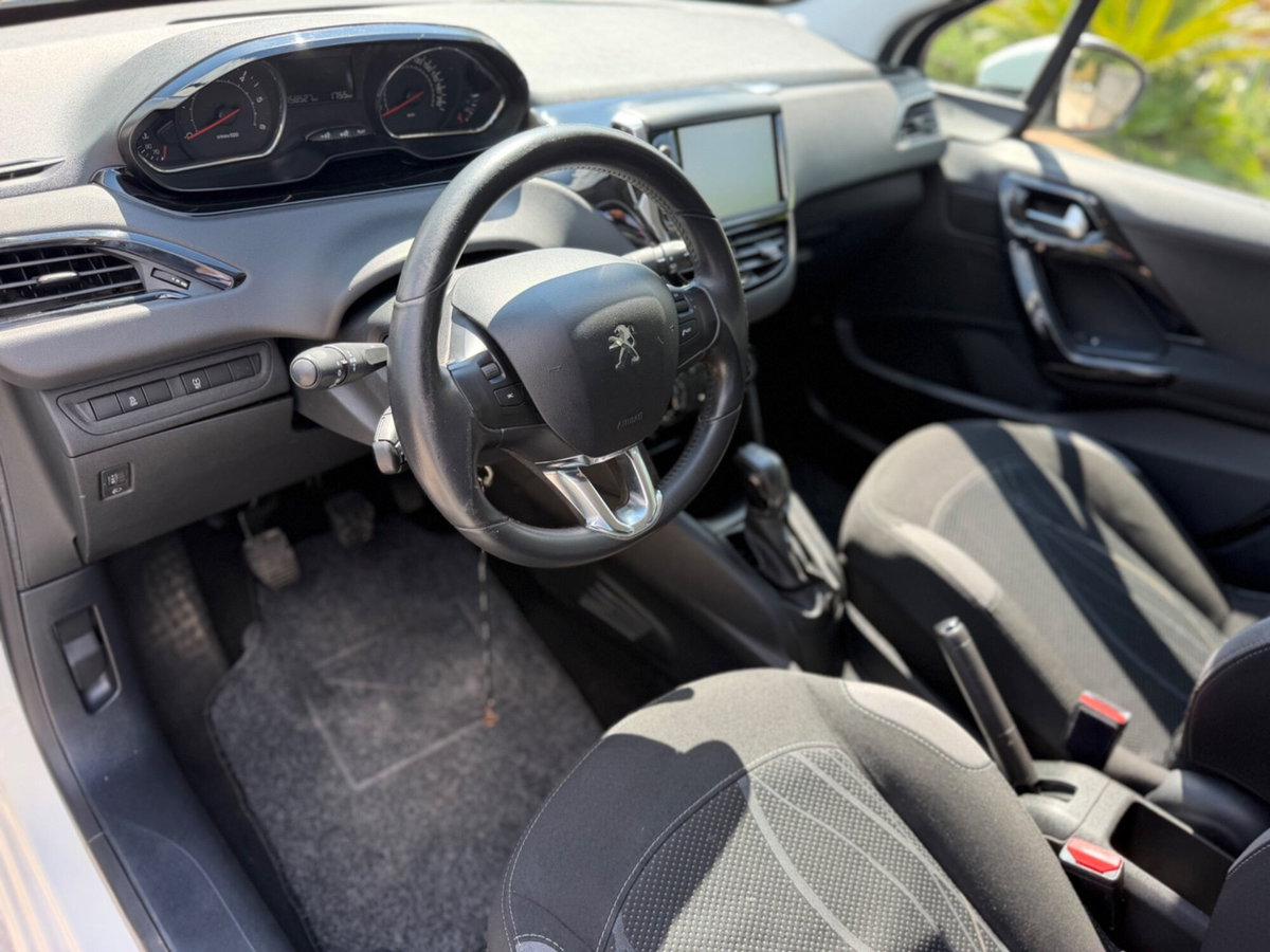 Peugeot 208 HDi 68 CV 5 porte Active (14)
