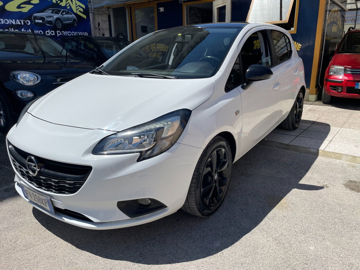 Opel Corsa 1.2 5 porte Black Edition (13)