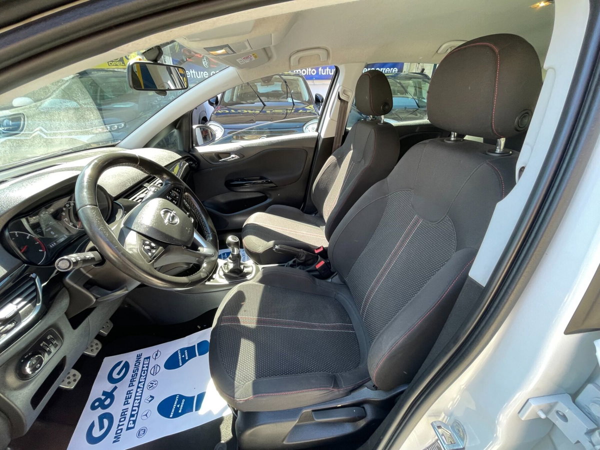 Opel Corsa 1.2 5 porte Black Edition (4)