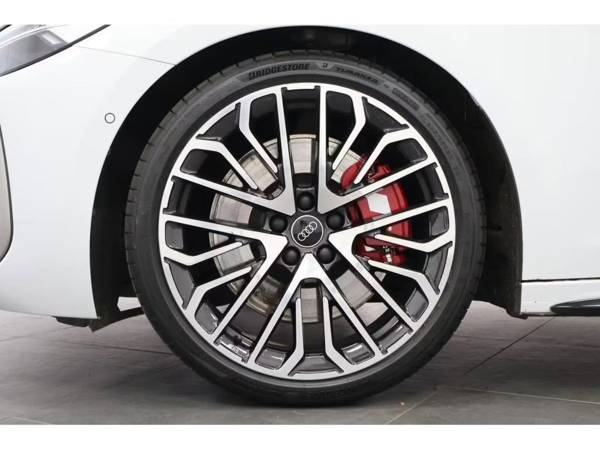 Audi S5 Avant 3.0 tfsi mhev+ sport attitude quattro 367cv s-tronic (13)