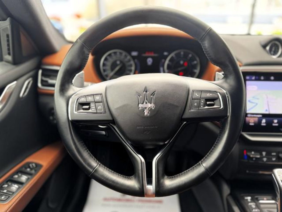Maserati Ghibli Ghibli MHEV 330 CV GT (17)