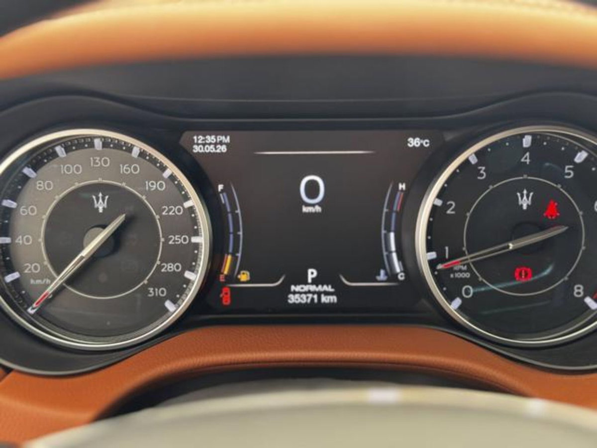 Maserati Ghibli Ghibli MHEV 330 CV GT (18)