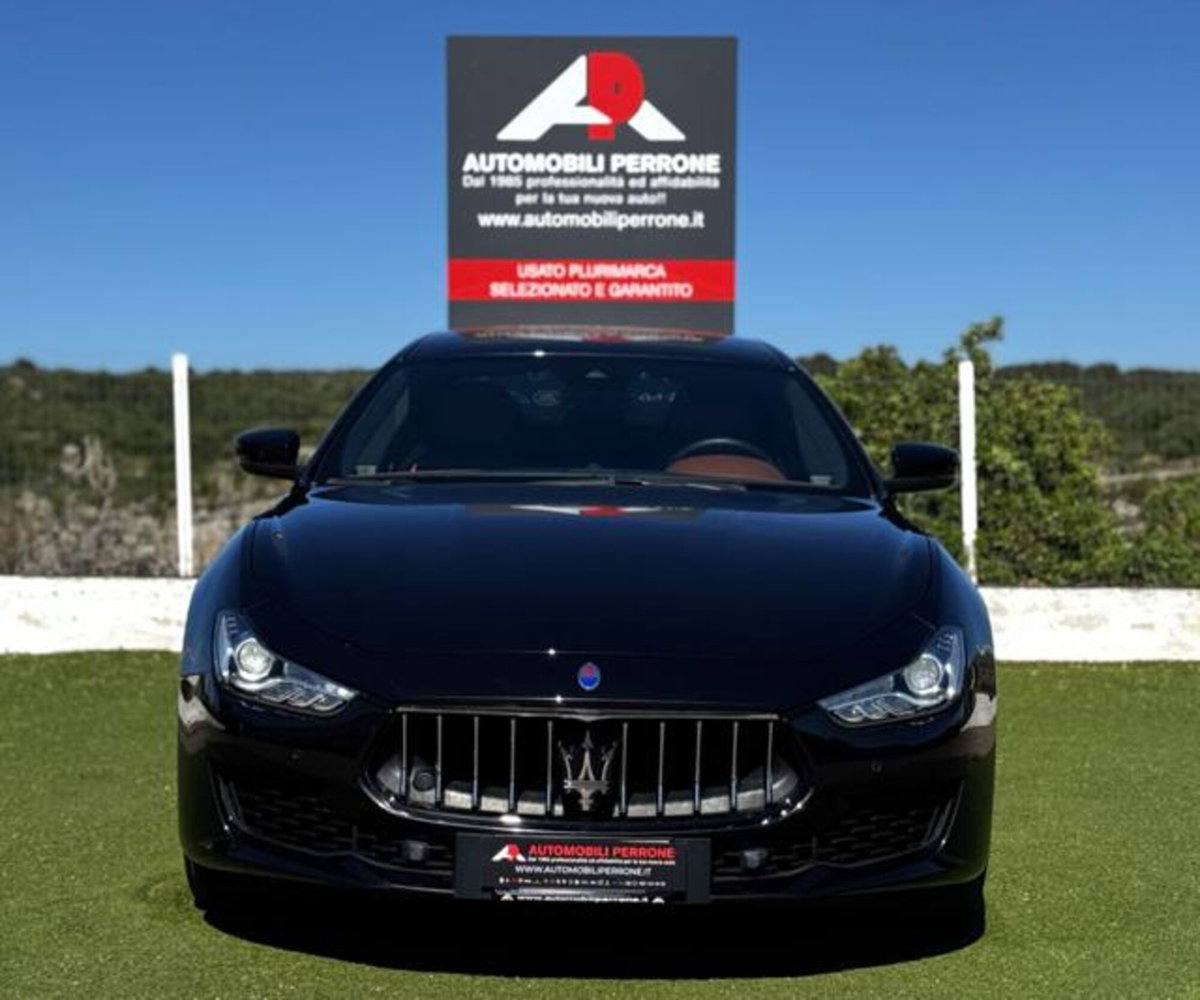 Maserati Ghibli Ghibli MHEV 330 CV GT (2)