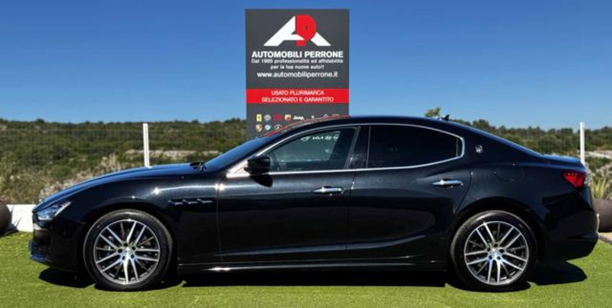 Maserati Ghibli Ghibli MHEV 330 CV GT (4)