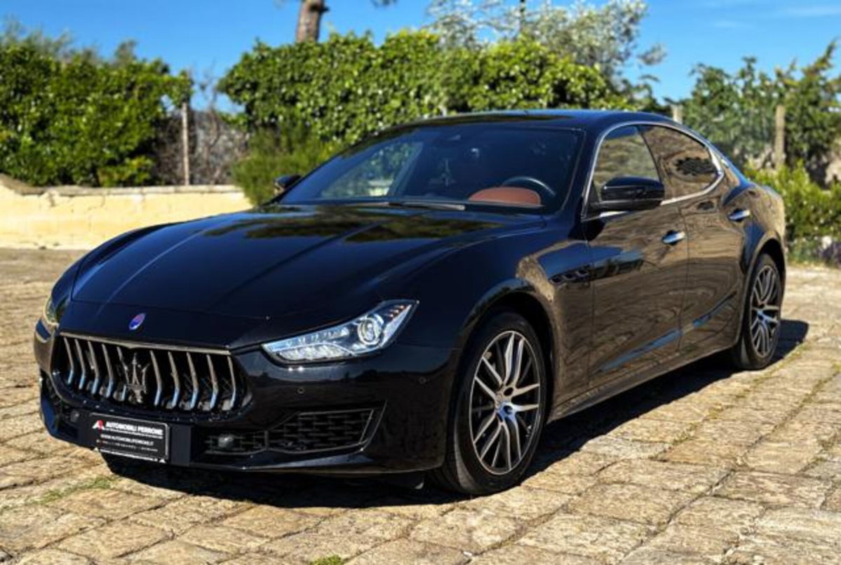 Maserati Ghibli Ghibli MHEV 330 CV GT (5)