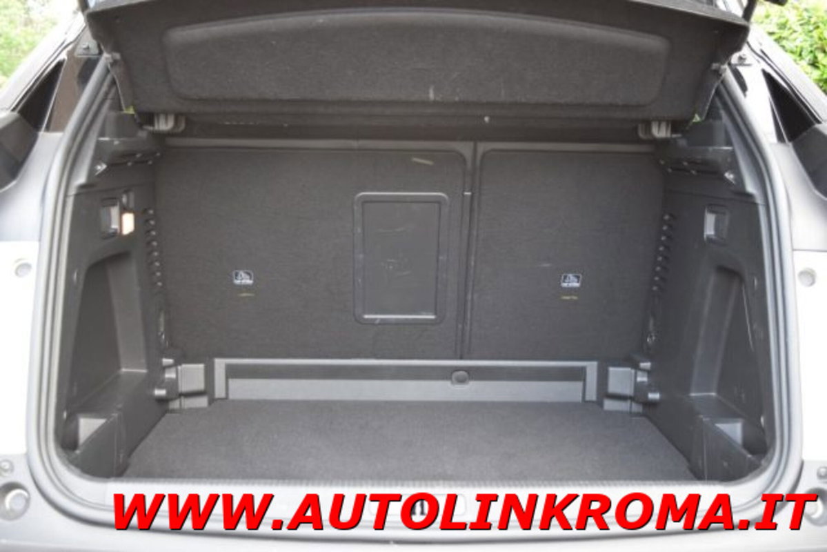 Peugeot 3008 PureTech Turbo 130 S&S EAT8 GT (14)