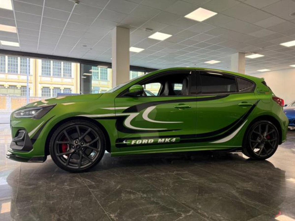 Ford Focus 2.3 EcoBoost 280 CV 5p. ST (3)