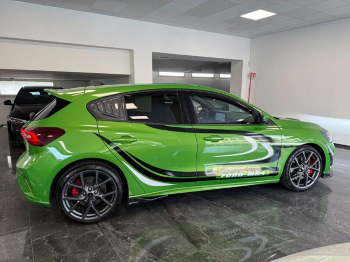 Ford Focus 2.3 EcoBoost 280 CV 5p. ST (8)