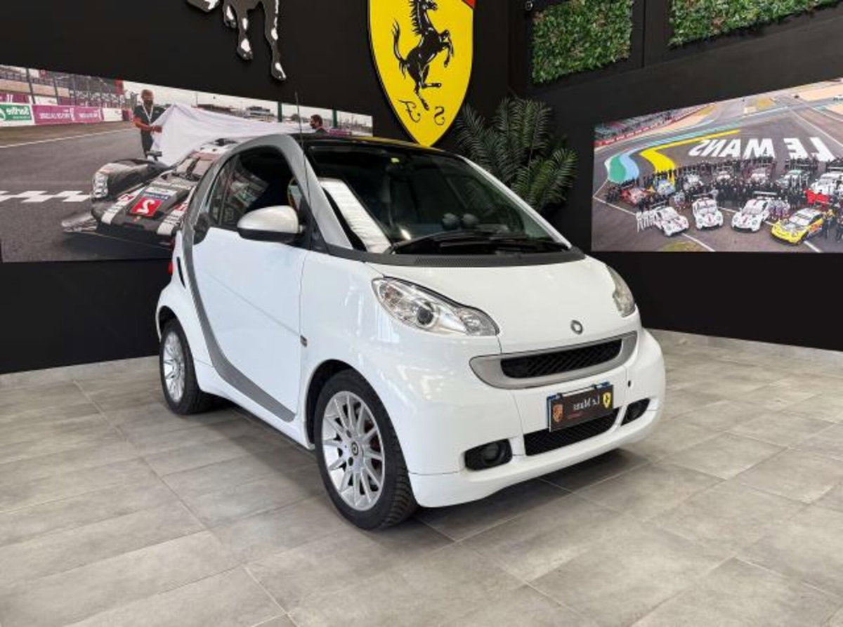 smart Fortwo 1000 52 kW MHD coupé passion (3)