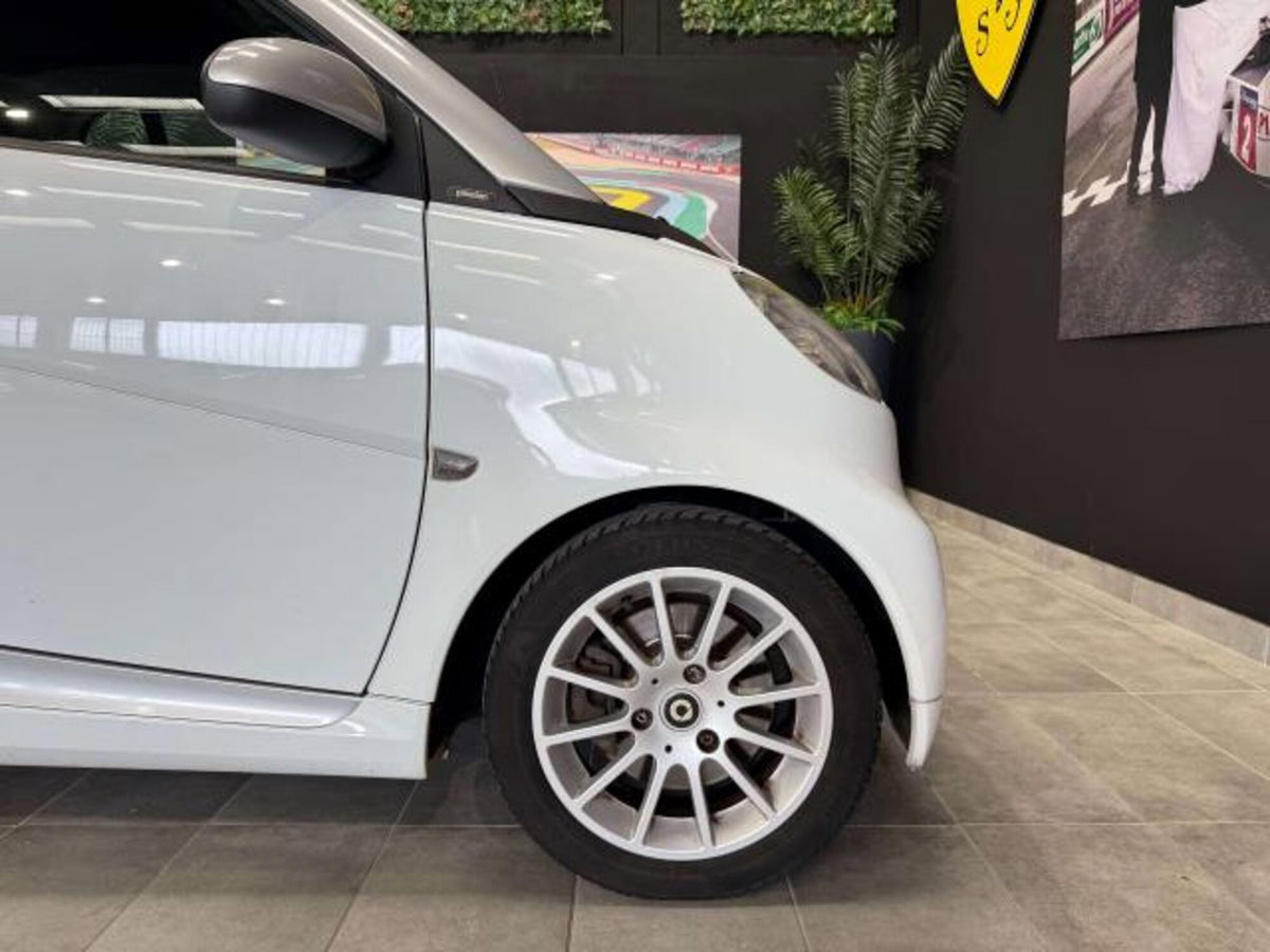 smart Fortwo 1000 52 kW MHD coupé passion (8)