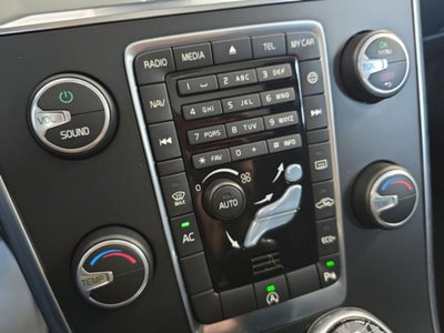 Volvo XC60 D4 Geartronic Business (16)