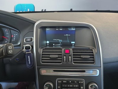 Volvo XC60 D4 Geartronic Business (17)