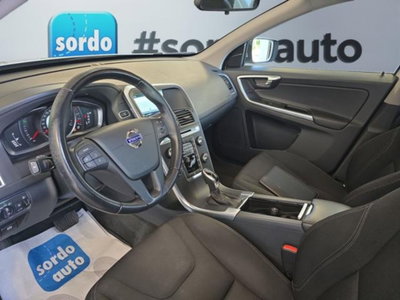 Volvo XC60 D4 Geartronic Business (8)