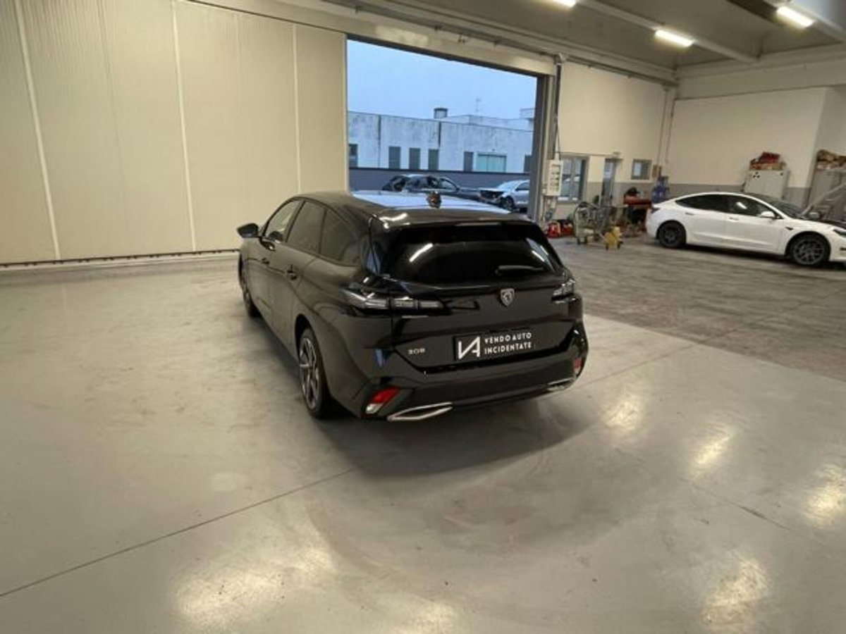 Peugeot 308 SW BlueHDi 130 S&S EAT8 Allure Pack (5)