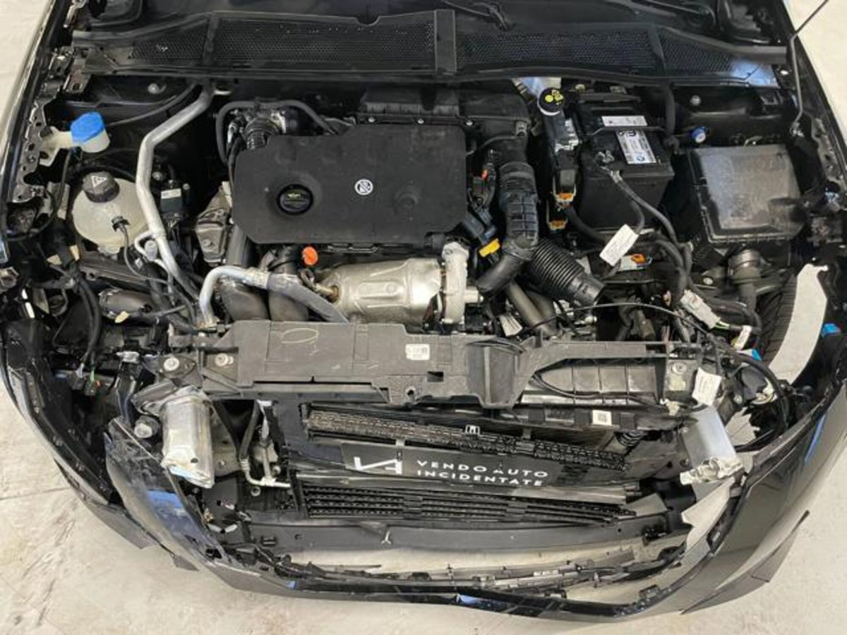 Peugeot 308 SW BlueHDi 130 S&S EAT8 Allure Pack (9)