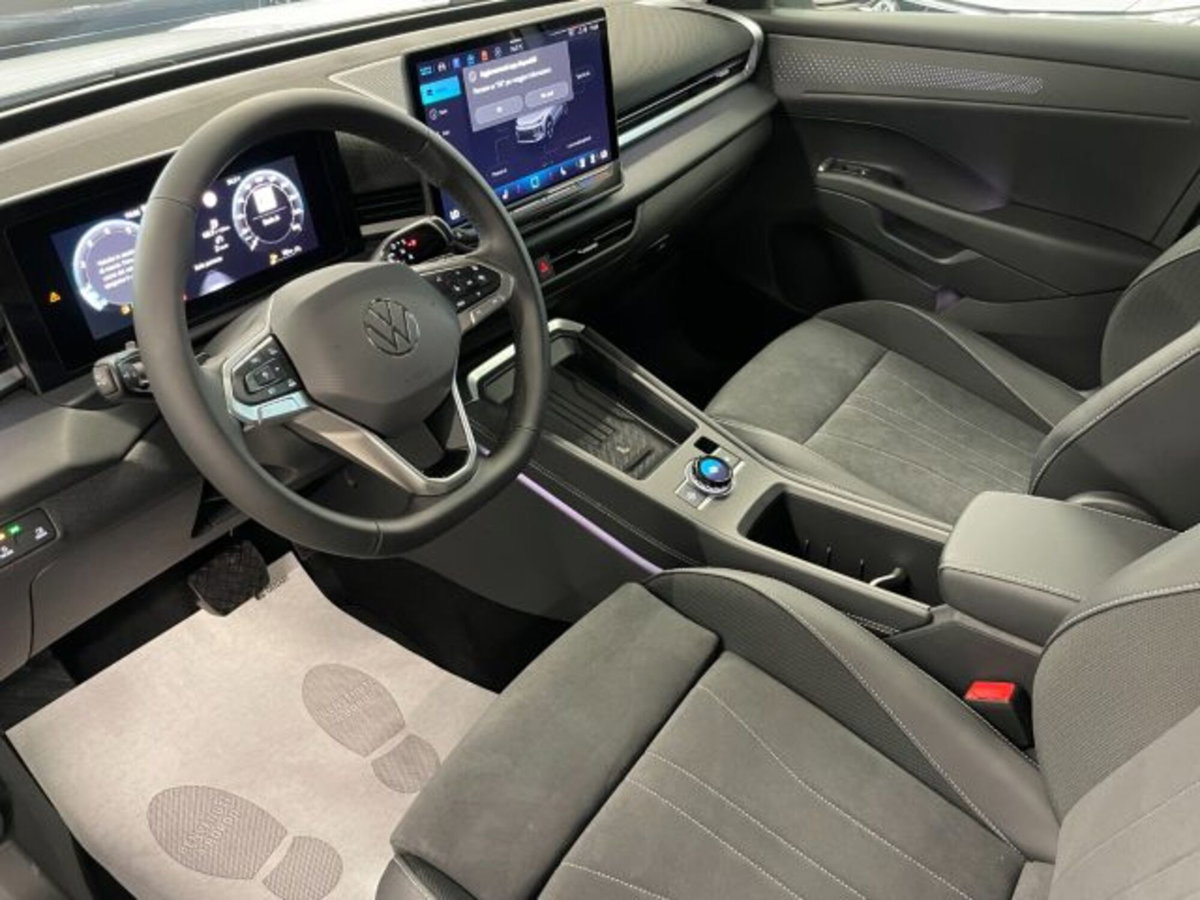 Volkswagen T-Roc 1.5 etsi Style 115cv dsg (19)
