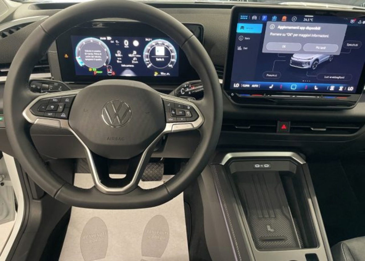 Volkswagen T-Roc 1.5 etsi Style 115cv dsg (2)
