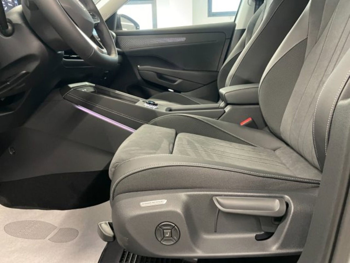 Volkswagen T-Roc 1.5 etsi Style 115cv dsg (3)