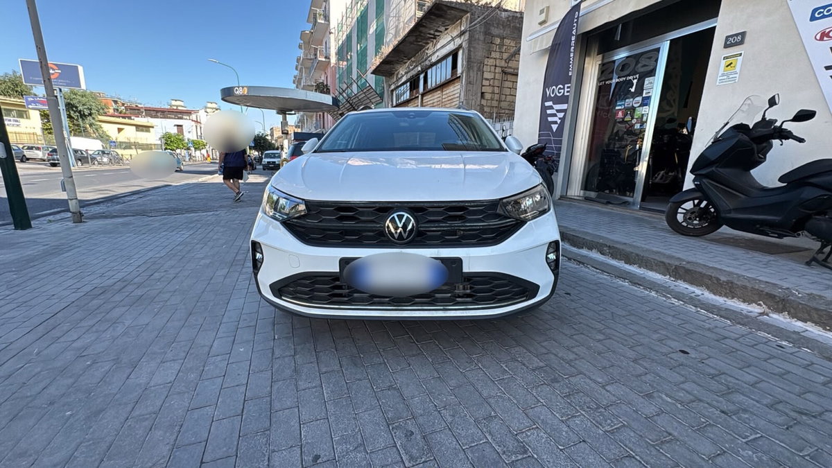 Volkswagen Taigo 1.0 tsi Life 115cv (2)