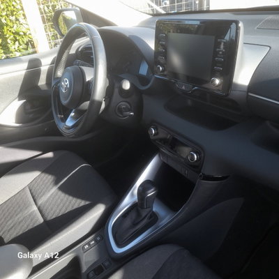 Toyota Yaris 1.5 Hybrid 5 porte Lounge (14)